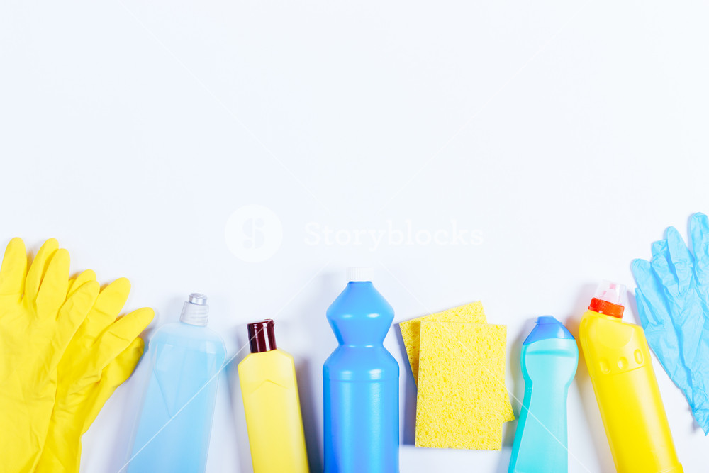 洗剤とゴム手袋