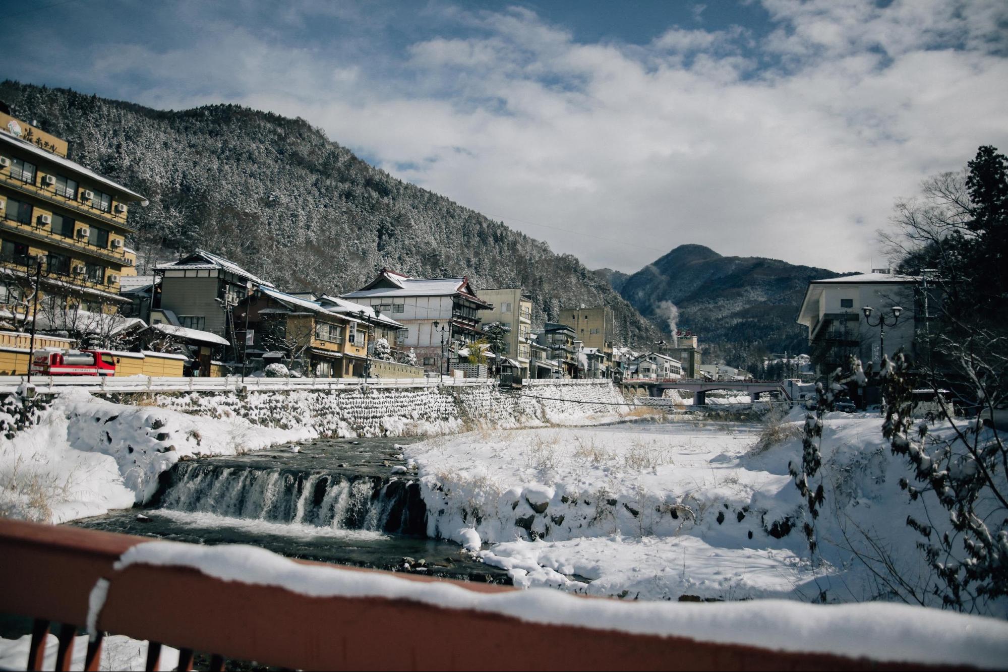 Top 5 Hot Spring Towns to Visit this Winter 