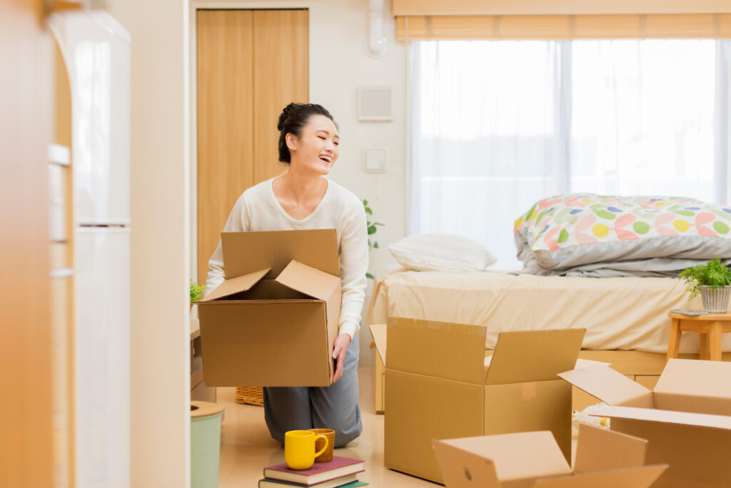 Tự chuyển nhà có phải là ý hay?